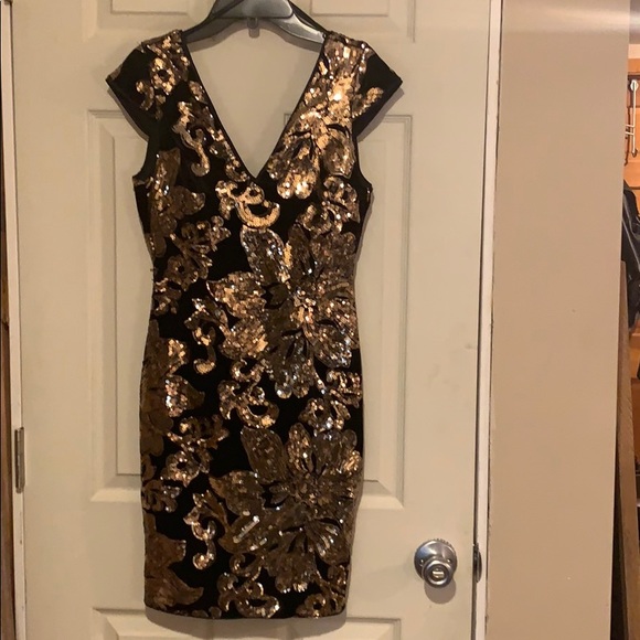 Sequins cocktail dress - Picture 1 of 4